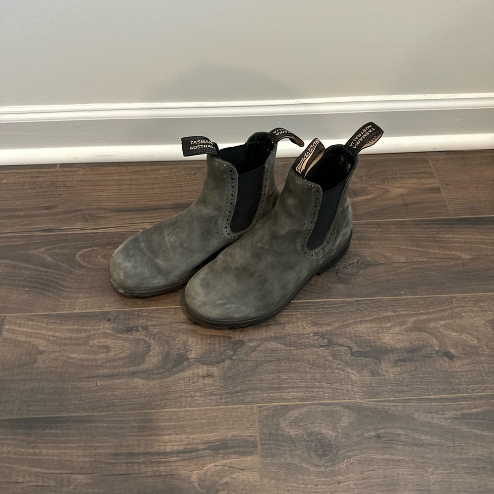 Blundstone Charcoal Leather Chelsea Boots